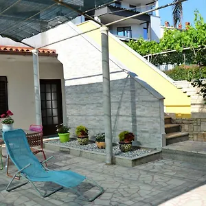 Ada Apartament